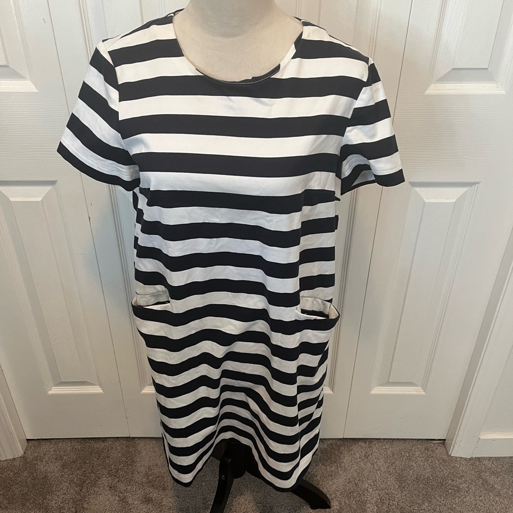 Draper James Size 10 Black and White Striped Short Sleeve Dress - Classic Casual